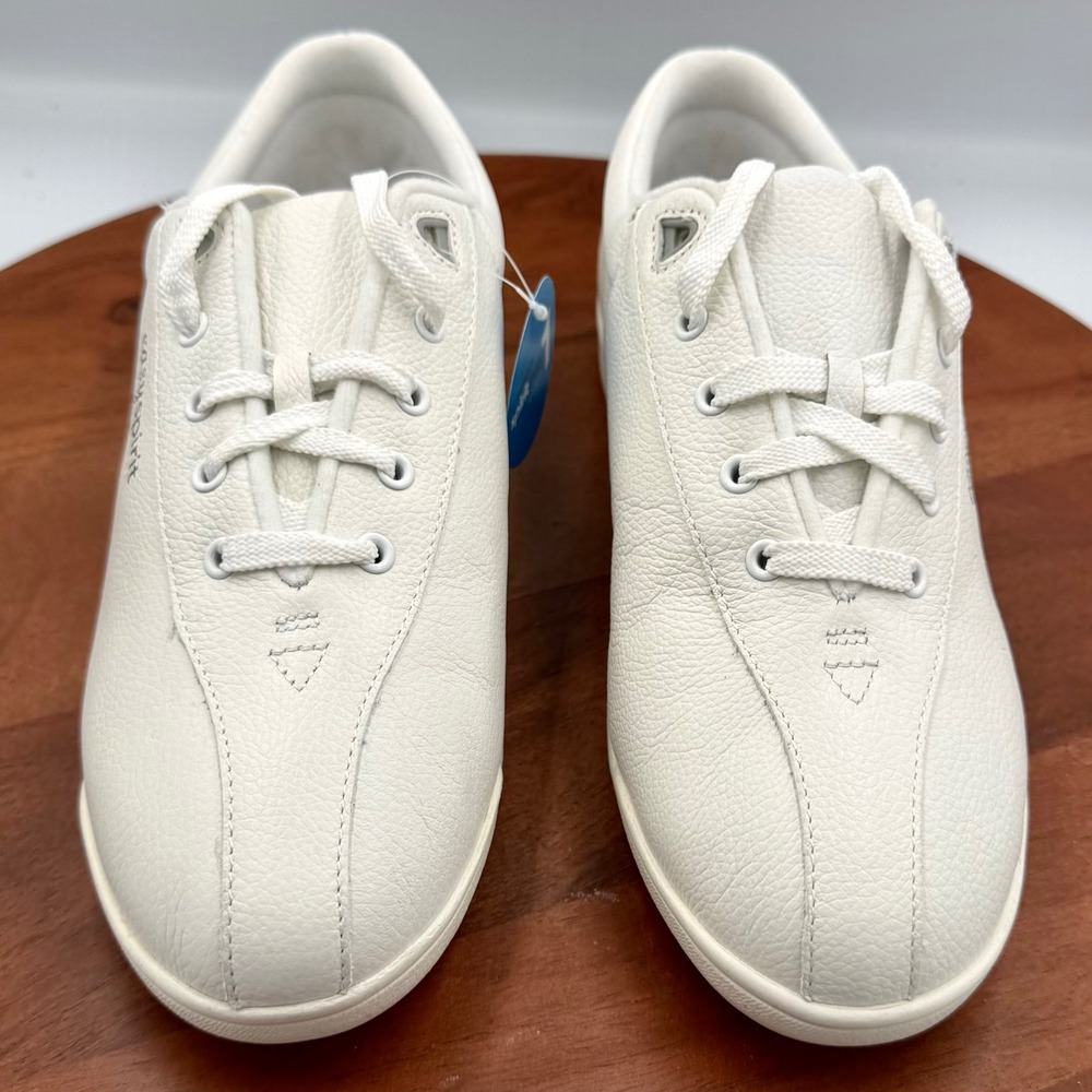 Easy Spirit AP1 White Leather Walking Shoes Womens 11 Wide ESAP1 Comfort‎ Travel